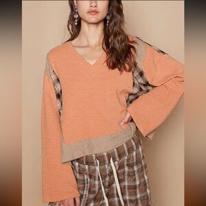 POL M Dried Papaya V-Neck Top